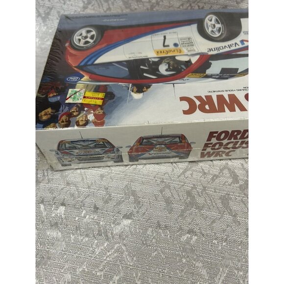 Ford FOCUS WRC 1/24 Scale TAMIYA Model Kit NEW! RARE! SEALED!!! - Picture 4 of 6